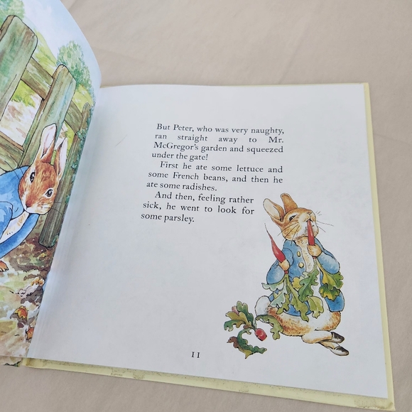 The Tale Of Peter Rabbit Beatrix Potter Hardcover Reading Railroad Books - Picture 4 of 7